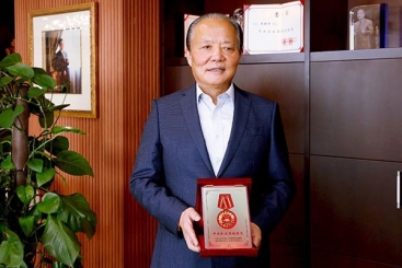 張毓強榮獲“中央企業勞動模范”稱號